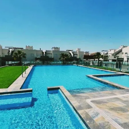 Black Sun. Modern Penthouse In Torrevieja