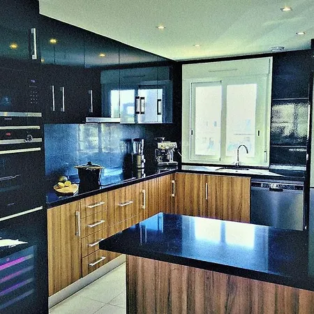 Apartment Black Sun. Modern Penthouse In *